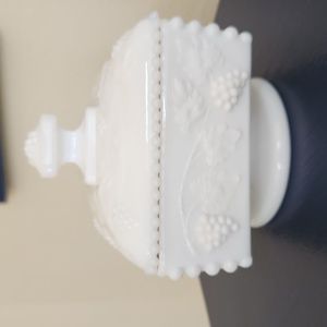 Vintage Westmoreland Milk Glas Candy Dish